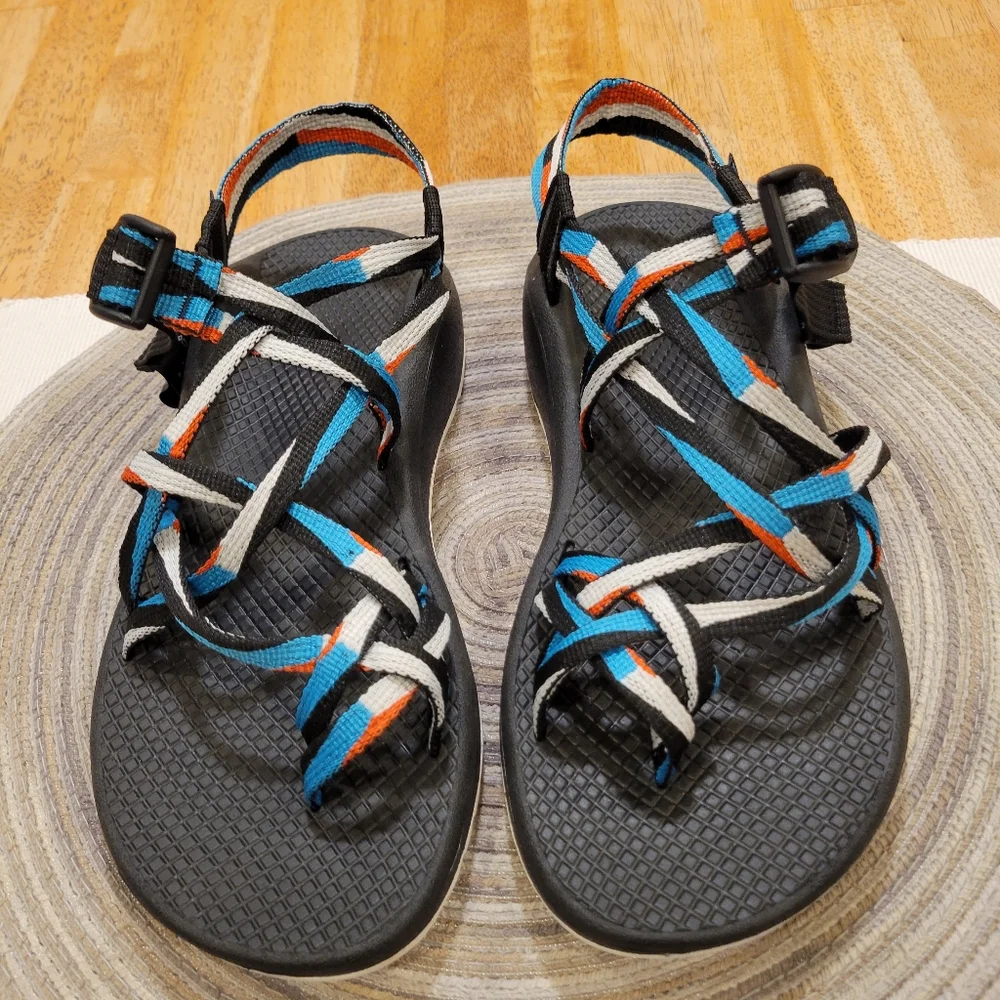 🆕️NWOT~ CHACO WOMEN'S SANDALS - Picture 5 of 9
